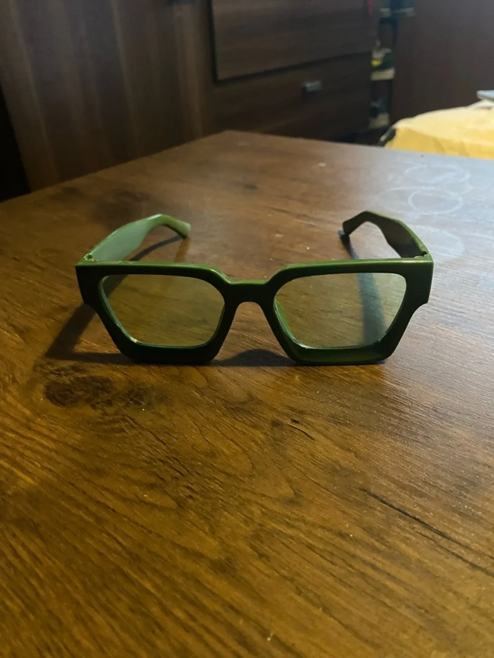 Green Rectangular Women's Sunglasses - Fashion Accessory - Picture 2 of 4